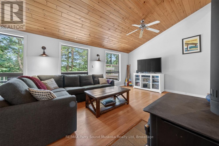 34 SILVER POINT DRIVE, Seguin, Ontario, P2W2W8