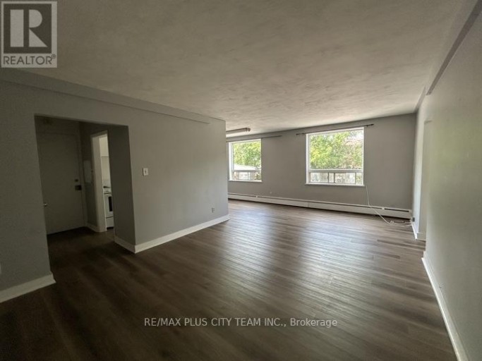 06 - 316 SAGUENAY AVENUE, Oshawa (McLaughlin), Ontario, L1J2N1
