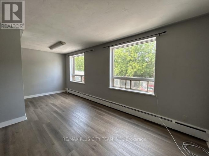 06 - 316 SAGUENAY AVENUE, Oshawa (McLaughlin), Ontario, L1J2N1