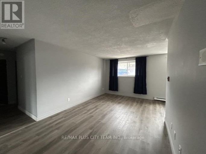 101 - 200 PARK ROAD, Oshawa (McLaughlin), Ontario, L1J4L8