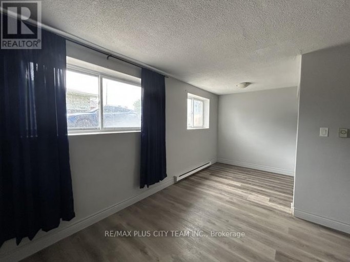 101 - 200 PARK ROAD, Oshawa (McLaughlin), Ontario, L1J4L8