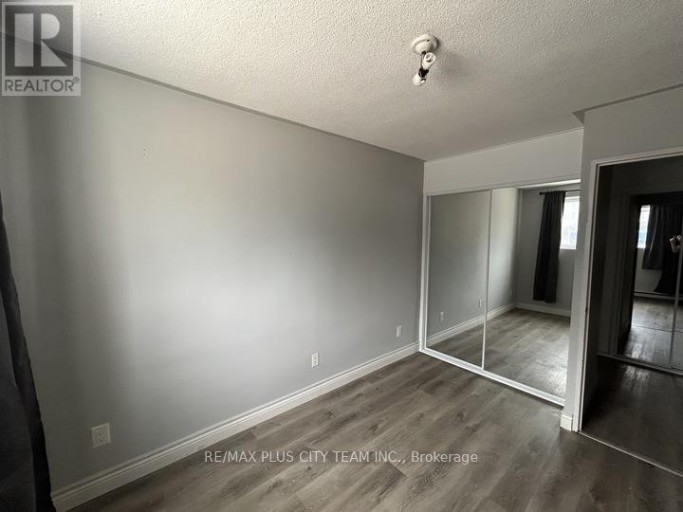 101 - 200 PARK ROAD, Oshawa (McLaughlin), Ontario, L1J4L8