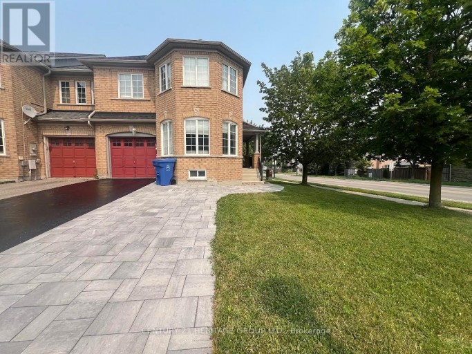 109 BONSHAW AVENUE, Newmarket (Woodland Hill), Ontario, L3X2R7