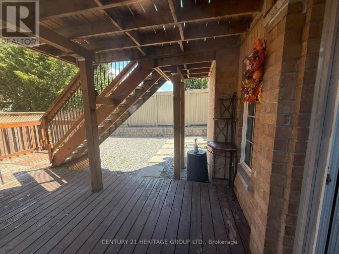 109 BONSHAW AVENUE, Newmarket (Woodland Hill), Ontario, L3X2R7