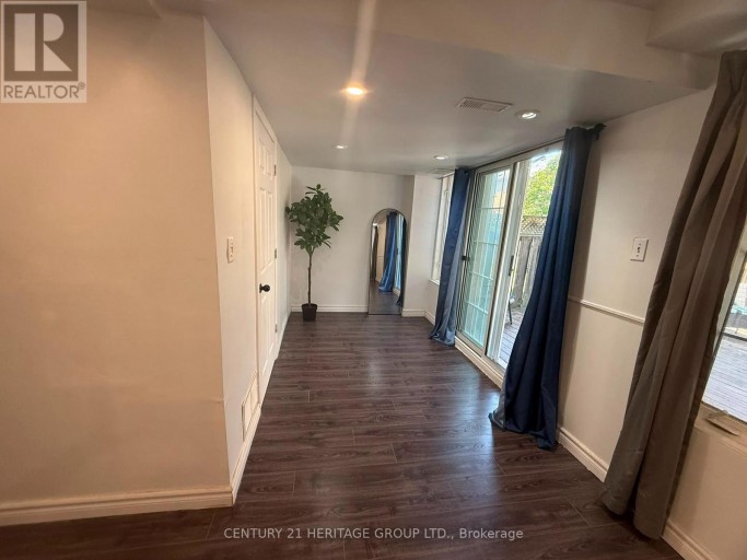 109 BONSHAW AVENUE, Newmarket (Woodland Hill), Ontario, L3X2R7