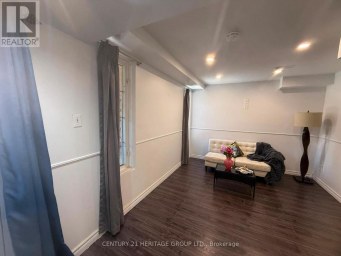 109 BONSHAW AVENUE Newmarket (Woodland Hill) Ontario photo 4