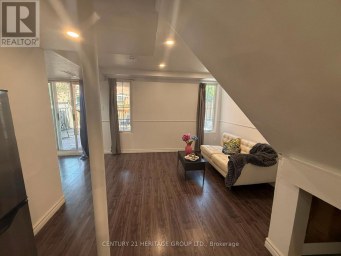 109 BONSHAW AVENUE Newmarket (Woodland Hill) Ontario photo 5