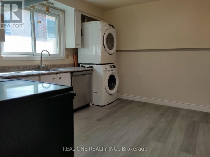 UPPER - 93 SOUTHDALE DRIVE, Markham (Bullock), Ontario, L3P1K1