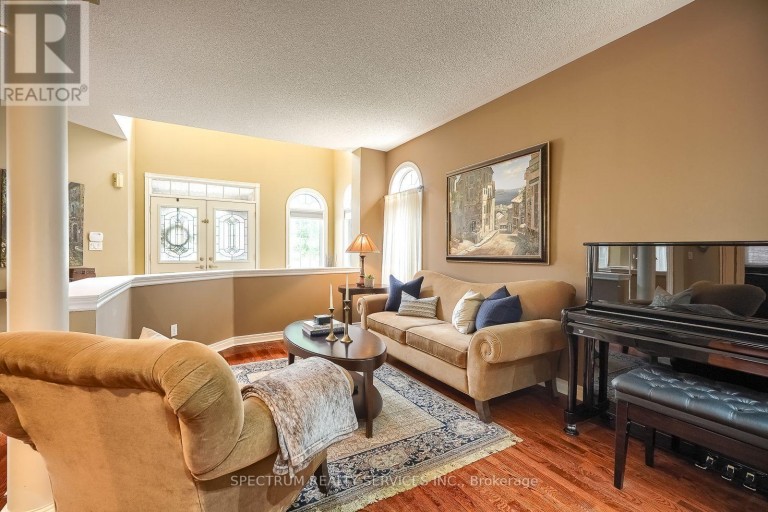 51 MONTEREY ROAD, Vaughan (Sonoma Heights), Ontario, L4H1W3