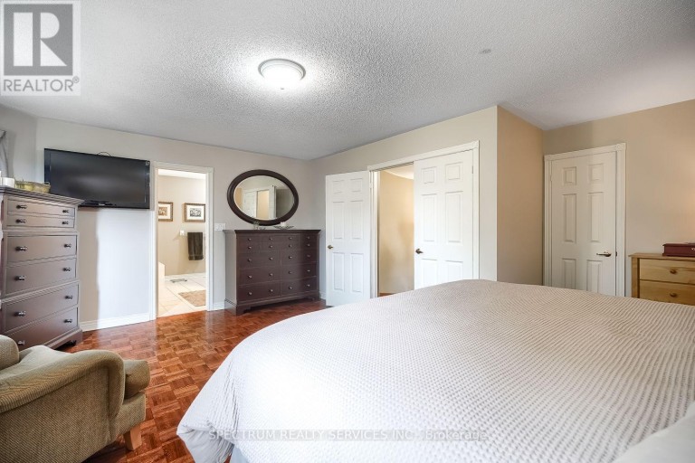 51 MONTEREY ROAD, Vaughan (Sonoma Heights), Ontario, L4H1W3