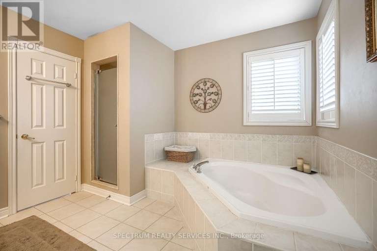 51 MONTEREY ROAD, Vaughan (Sonoma Heights), Ontario, L4H1W3