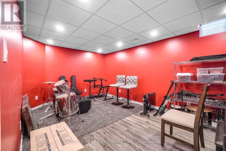 51 MONTEREY ROAD, Vaughan (Sonoma Heights), Ontario, L4H1W3
