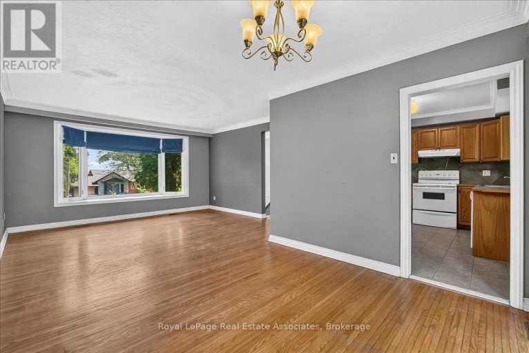 132 VISTA BOULEVARD, Mississauga (Streetsville), Ontario, L5M1V9