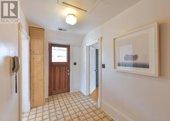 2 - 23 PENETANG STREET, Orillia, Ontario, L3V3N1