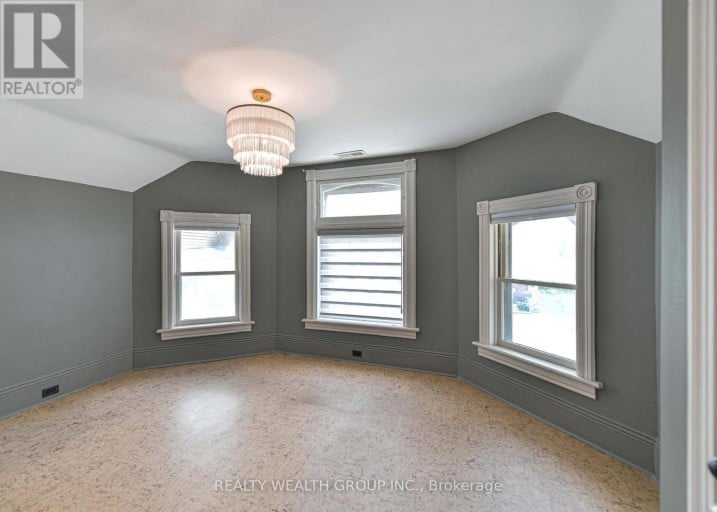 2 - 23 PENETANG STREET, Orillia, Ontario, L3V3N1