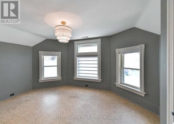 2 - 23 PENETANG STREET Orillia Ontario photo 32