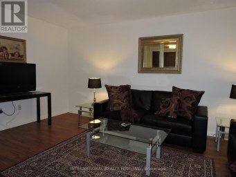 2453 BAINTREE CRESCENT Oakville (WM Westmount) Ontario photo 2