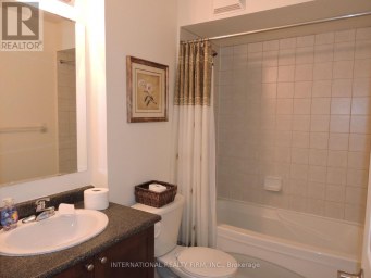 2453 BAINTREE CRESCENT Oakville (WM Westmount) Ontario photo 8