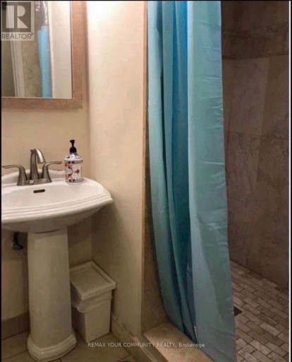 BASEMENT - 58 KING'S CROSS AVENUE, Richmond Hill (Bayview Hill), Ontario, L4B2S8