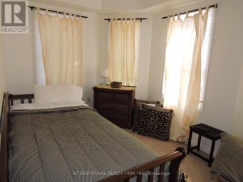 5 - 710 NEIGHBOURHOOD CIRCLE Mississauga (Cooksville) Ontario photo 6