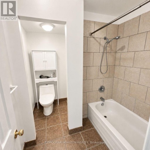 20407 LESLIE STREET, East Gwillimbury (Queensville), Ontario, L0G1R0