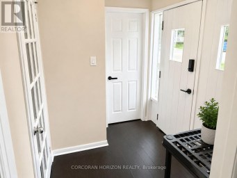 20407 LESLIE STREET East Gwillimbury (Queensville) Ontario photo 4