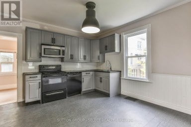 123 MILL STREET London East (East F) Ontario photo 9