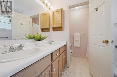 539 HARVEY STREET Centre Wellington (Fergus) Ontario photo 20