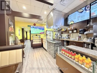 720 SPADINA AVENUE Toronto (University) Ontario photo 15