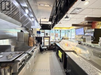 720 SPADINA AVENUE Toronto (University) Ontario photo 18
