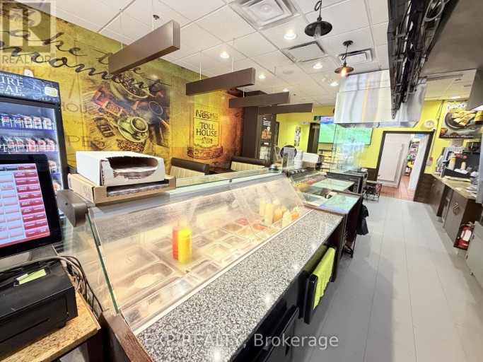 720 SPADINA AVENUE, Toronto (University), Ontario, M5S2T9