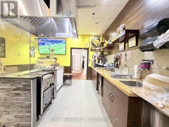 720 SPADINA AVENUE Toronto (University) Ontario photo 21