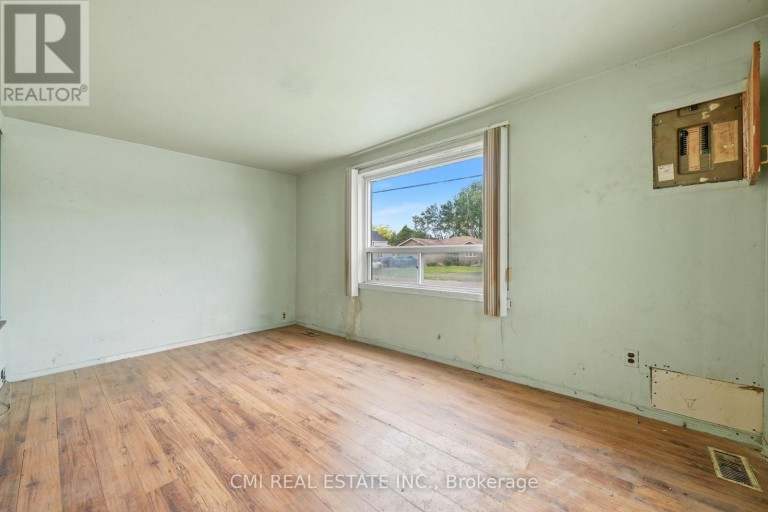 117 FOX STREET, Penetanguishene, Ontario, L9M1E2