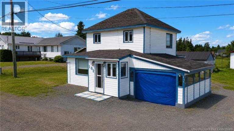 102 Rue de la Gare, Pointe-Verte, New Brunswick, E8J2Z1