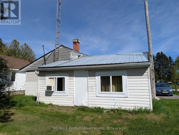 61 RIVERSIDE AVENUE, South River, Ontario, P0A1X0