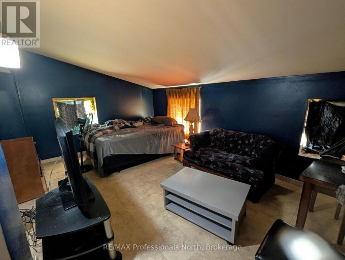 61 RIVERSIDE AVENUE, South River, Ontario, P0A1X0