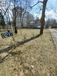 3211 KING Street E, Kitchener, Ontario