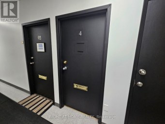 #2-4 - 1646 VICTORIA PARK AVENUE Toronto (Victoria Village) Ontario photo 1