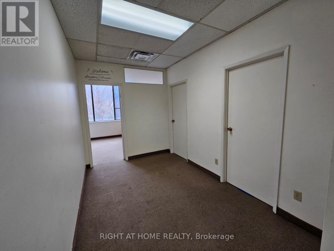 #2-4 - 1646 VICTORIA PARK AVENUE, Toronto (Victoria Village), Ontario, M1R1P7