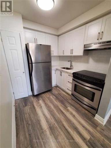 LOWER - 19 CHARLEMAGNE DRIVE, Toronto (Willowdale East), Ontario, M2N4H7