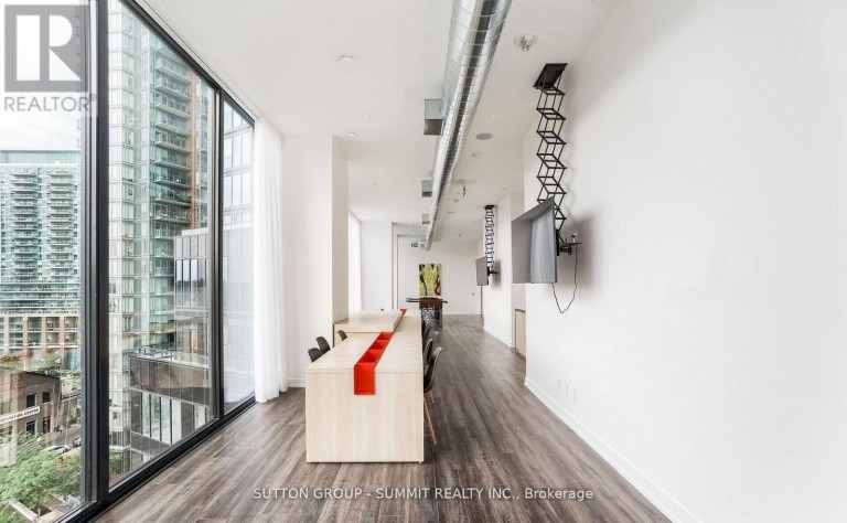1507 - 135 EAST LIBERTY STREET N, Toronto (Niagara), Ontario, M6K0G7