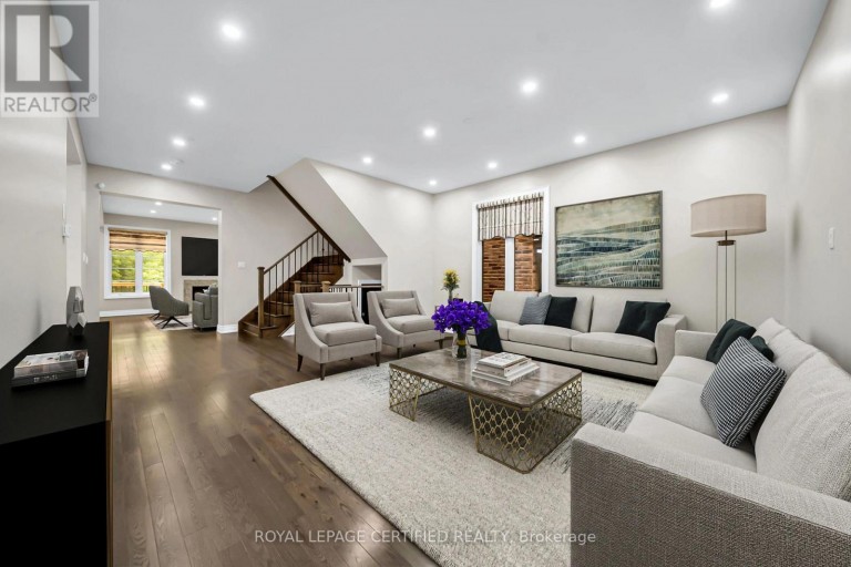 18 VINEYARD DRIVE, Brampton (Bram West), Ontario, L6Y2A5