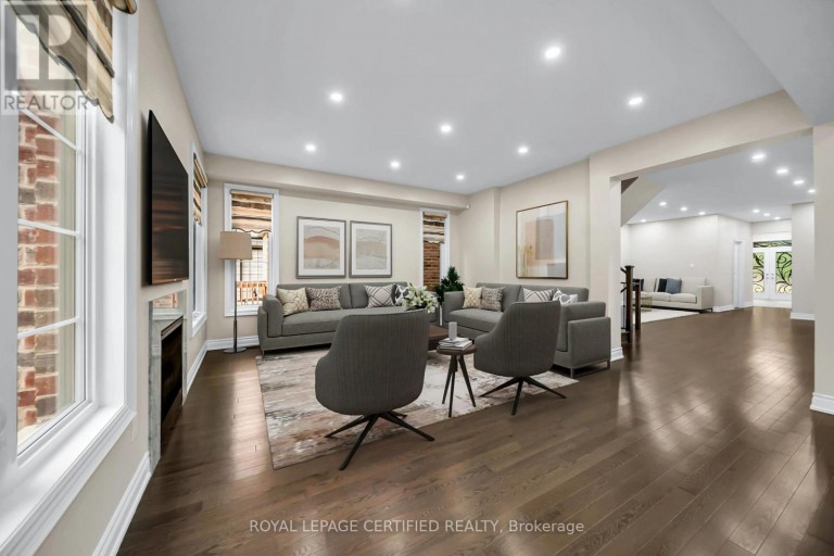 18 VINEYARD DRIVE, Brampton (Bram West), Ontario, L6Y2A5