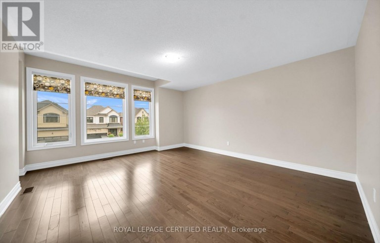 18 VINEYARD DRIVE, Brampton (Bram West), Ontario, L6Y2A5
