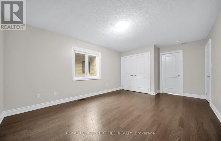 18 VINEYARD DRIVE, Brampton (Bram West), Ontario, L6Y2A5