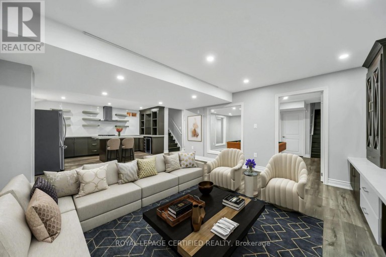 18 VINEYARD DRIVE, Brampton (Bram West), Ontario, L6Y2A5