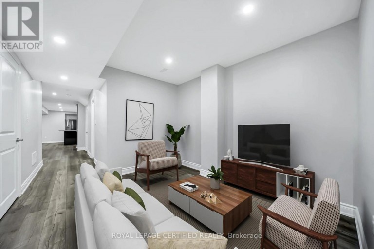 18 VINEYARD DRIVE, Brampton (Bram West), Ontario, L6Y2A5