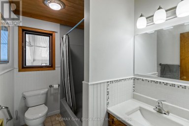 479 DYERS BAY ROAD Northern Bruce Peninsula Ontario photo 16