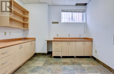 101 - 1655 DUFFERIN STREET Toronto (Corso Italia-Davenport) Ontario photo 16
