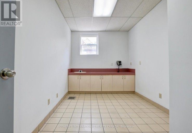 101 - 1655 DUFFERIN STREET, Toronto (Corso Italia-Davenport), Ontario, M6E1B2